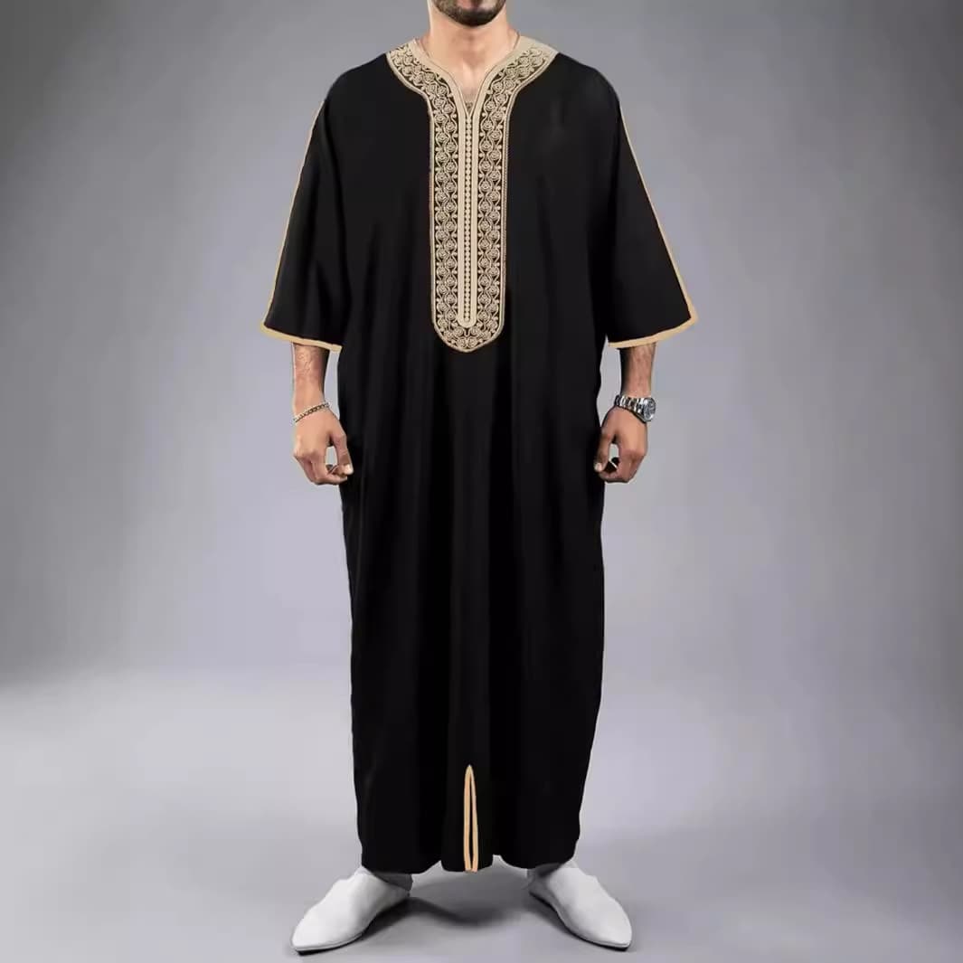 Men's Clothing New mid sleeve embroidered Muslim men's robe