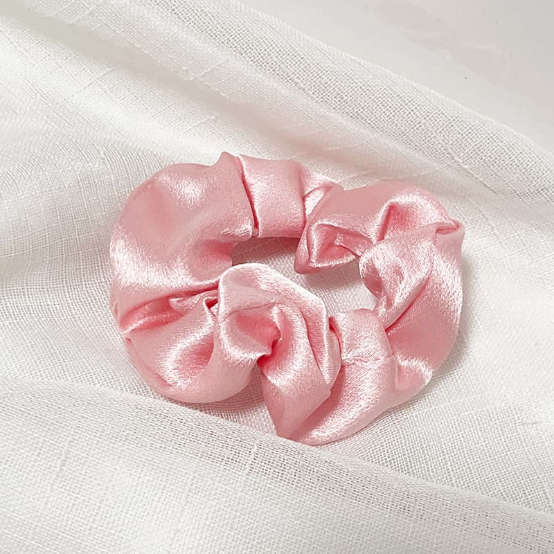 Bandeau en éponge rose à nœud haut, accessoire de cheveux simple et mignon, collection printemps/été 2026.
