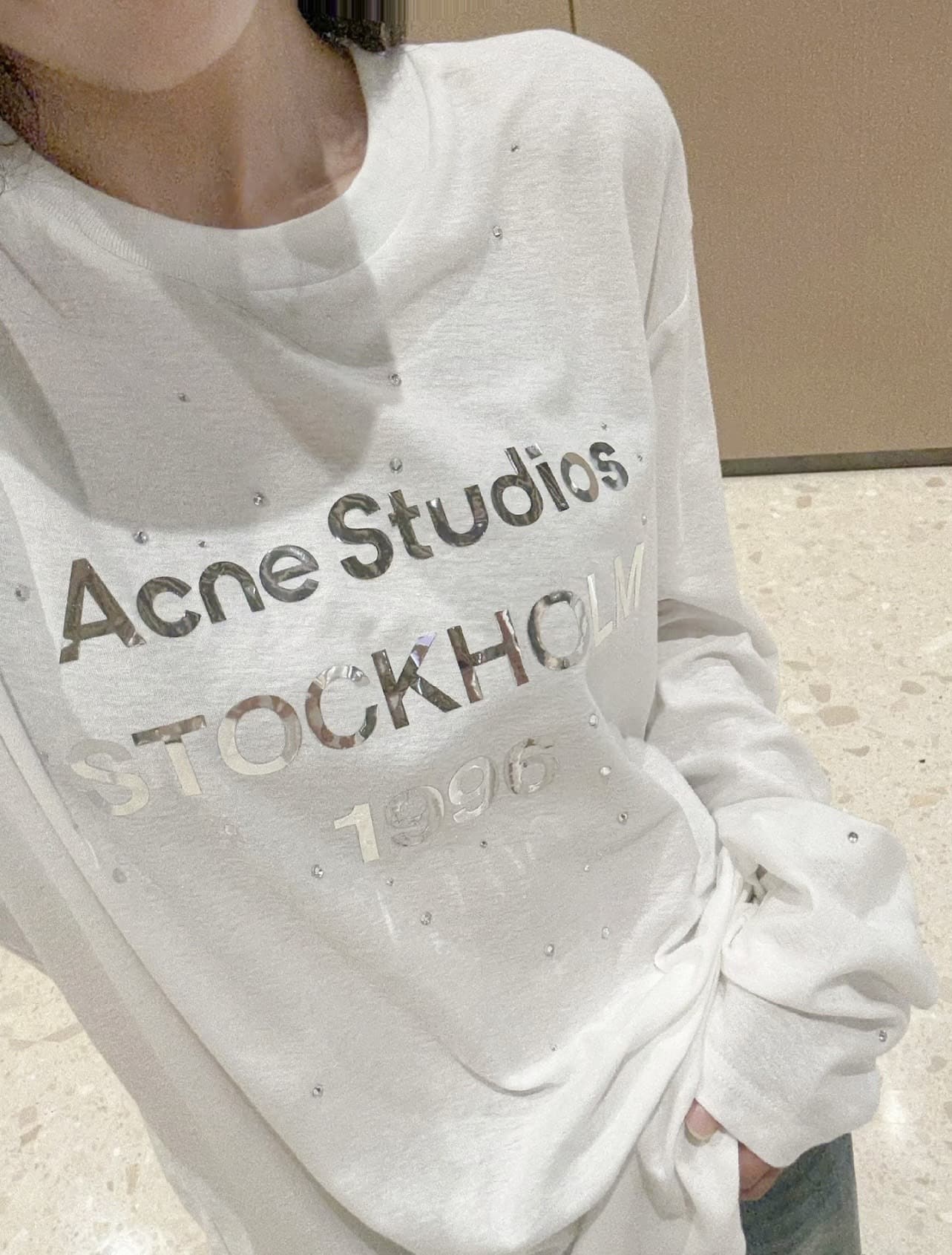 Version correcte du nouveau modèle 26, lettre avec impression du chiffre 1996, t-shirt ample à manches longues en coton-lin vieilli