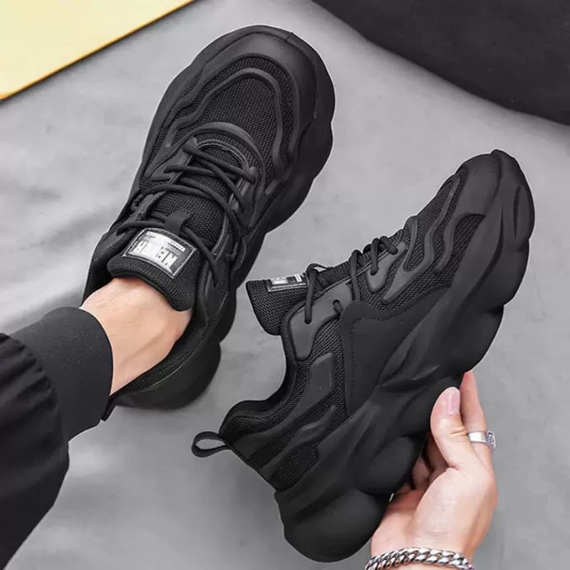 Summer Men's Breathable Mesh Sports Shoes Trendy Versatile Thick Soled Casual Running Shoes