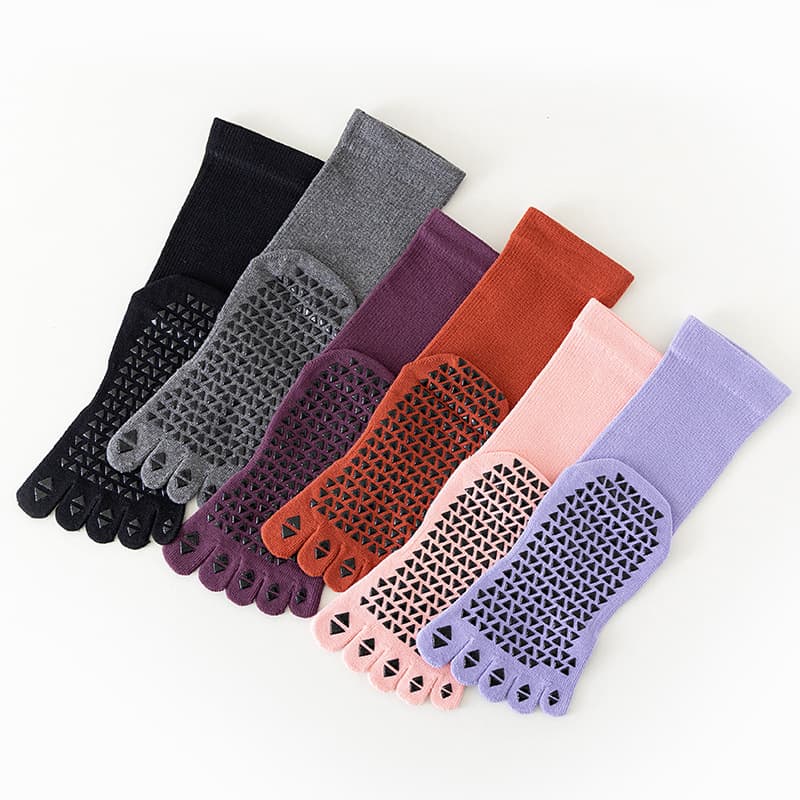 Soccer Socks Mid Tube Rubberized Yoga Socks For Anti Slip And Anti Friction