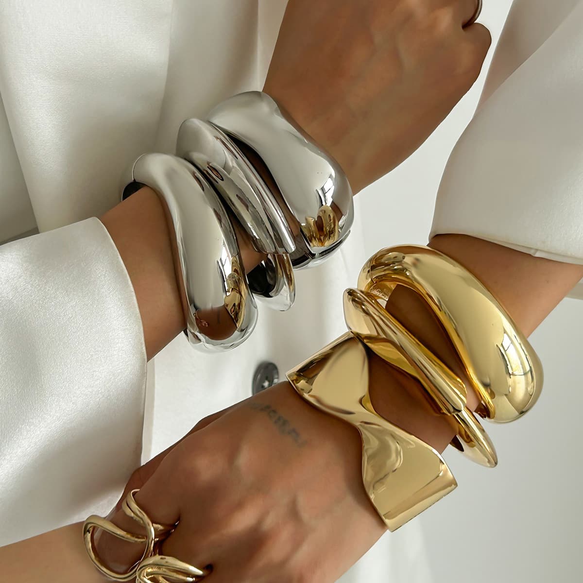 fashion trend metal glossy water drop geometric bracelet design spring open bracelet for women