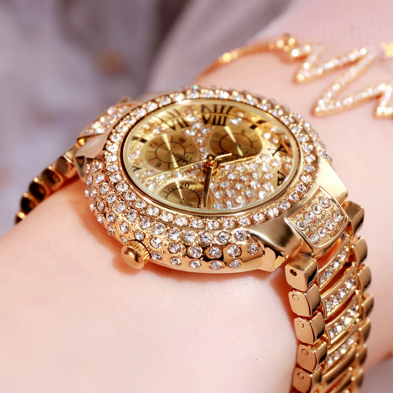 BW Elegant Wrist New Bracelet Watch Self-operated Three-eye Set Full Diamond Silver Pink 8093
