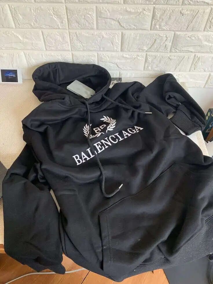 Balenciaga Automne-Hiver Nouvelle collection Femme Vêtements Filles Sens de la Mode Sweat à capuche à manches longues