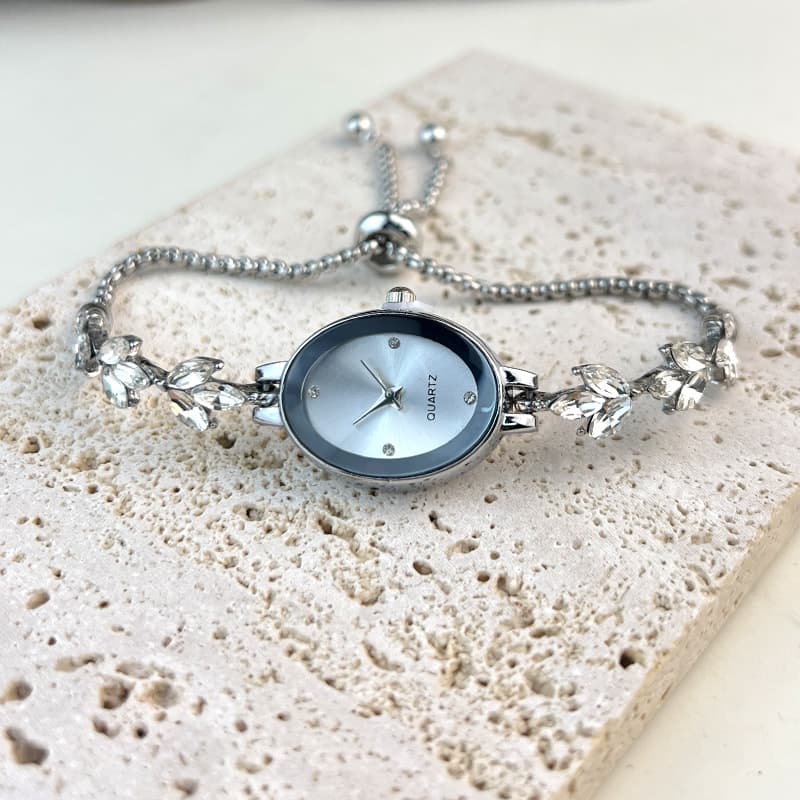 New Oval Bracelet Watch Luxury Retro Exquisite Niche Women's Watch Premium Quartz Watch Work Daily Casual Birthday Valentine's Day Gift