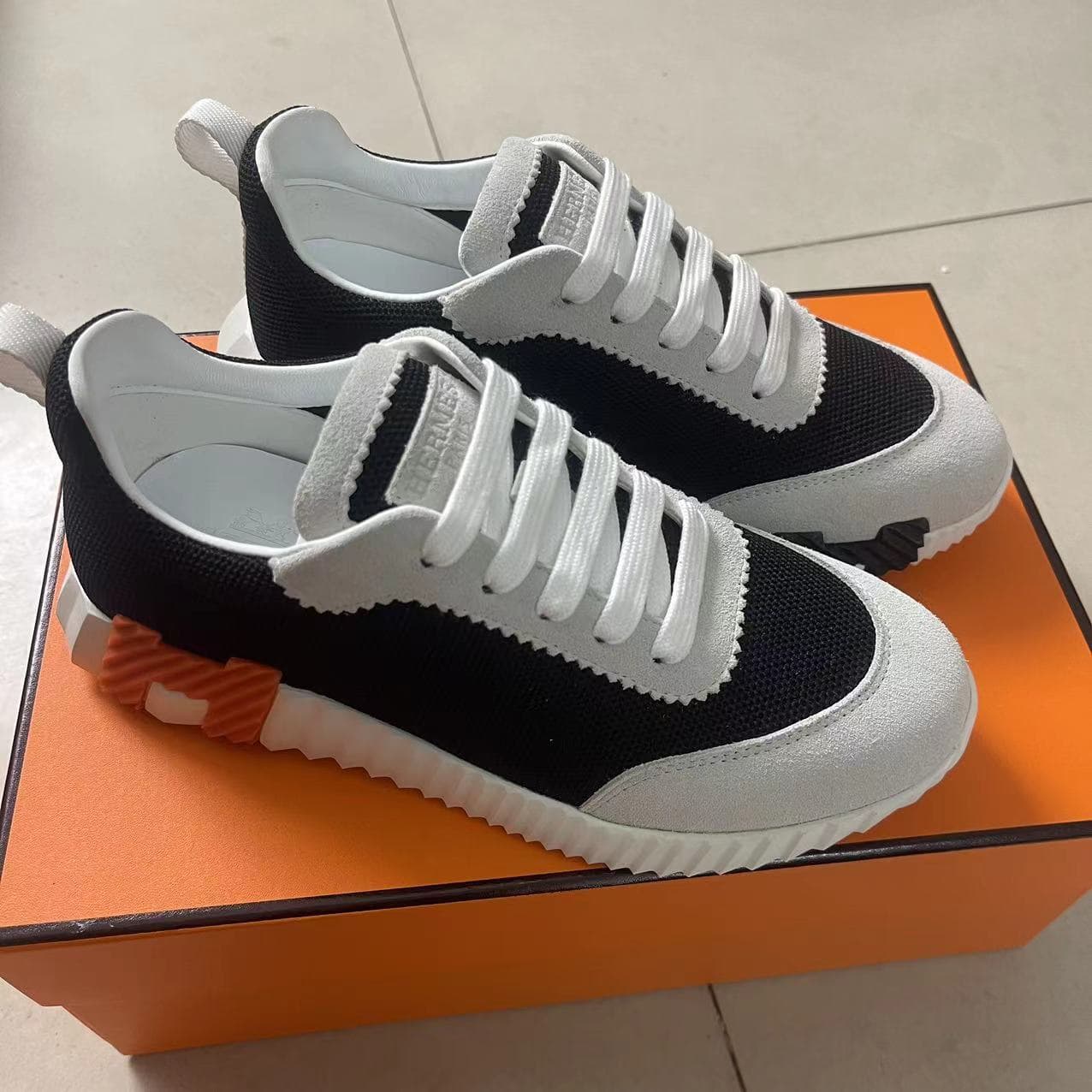 Chaussures de sport en cuir de vachette pour hommes, baskets tendance et respirantes, confortables, style célébrités en ligne