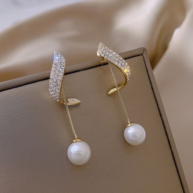 RINHOO FRIENDSHIP Teardrop Earrings Made Of Zinc Alloy By Girl's Beauty Lab