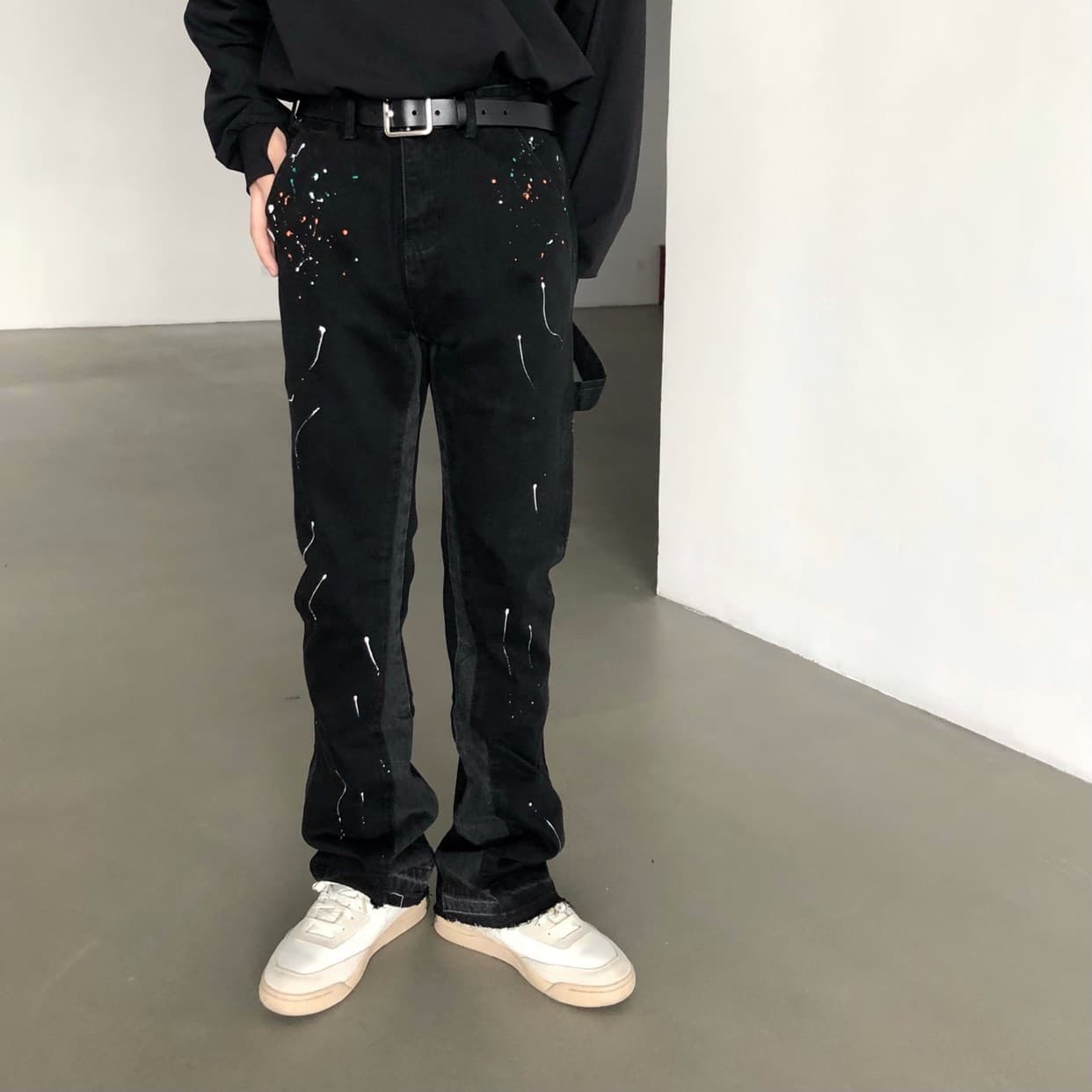 2025 Nouveau Graffiti Splash Ink Destruction Dept Jeans Harajuku Casual Rétro Niche Vibo Mode High Street Hommes Jeans Évasés Pantalons