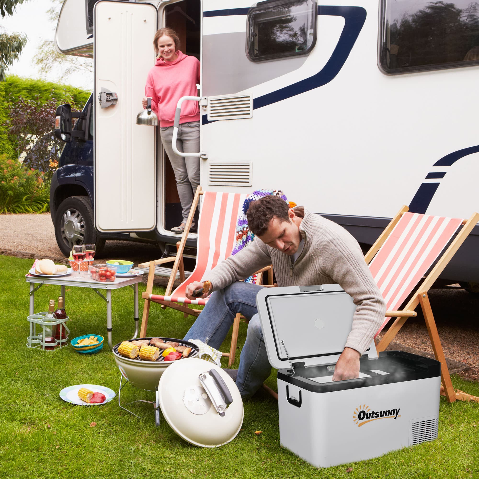 Outsunny Réfrigérateur Portable Électrique 25L 12/24V jusqu'à -20°C Réfrigérateur et Congélateur à Compresseur pour Voiture avec Lumière LED et Poignées Repliables Faible Consommation Énergétique pour Maison Camping 58,5x33,5x35,2 cm Blanc