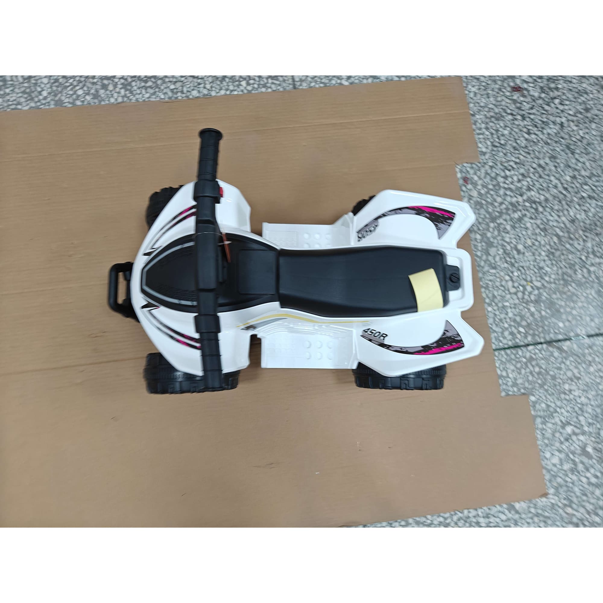 Quad électrique enfant 6V AIYAPLAY avec batterie lithium, fonction avant, commande bouton guidon 1,5-2 ans Blanc