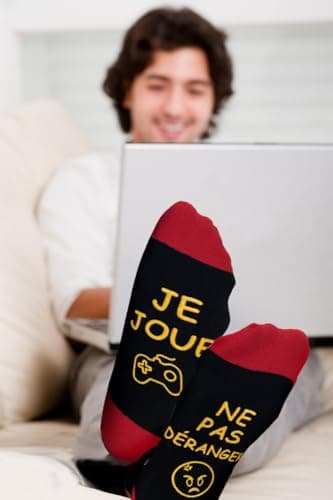 FLYWIND Chaussettes Humoristiques Homme 43-46 Cadeau Homme Chaussette Fantaisie Humour Rigolo Drôle Anniversaire Noël Papa (FR/ES, Numérique, 43, 46, Taille normale, Taille normale, ROUGE-JEUX)