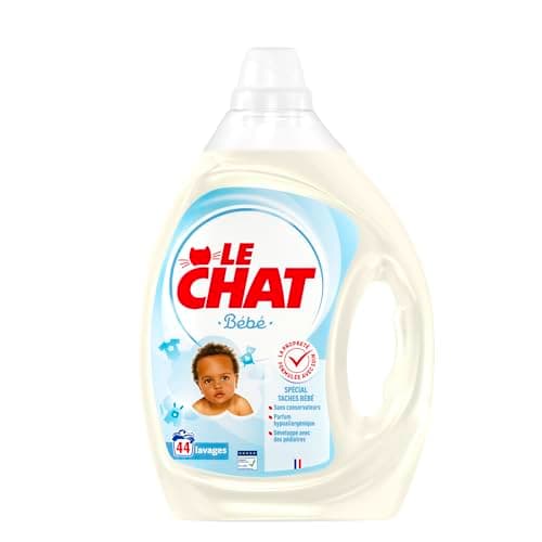 LE CHAT - Bébé - Lessive Liquide - Spécial Taches Bébé - Respect des Peaux Sensibles - Sans Conservateurs - Parfum Hypoallergénique - Développé avec des Pédiatres - 44 Lavages