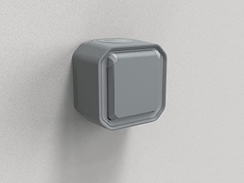 LEGRAND - Prise Etanche IP55 avec Terre Plexo - Prise 2P+T 16A Complète avec Volet - Pour Pose en Apparent - Gris
