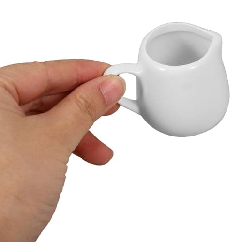 4 Pièces Cuillère à Sauce Pichet Fumant Plats à La Sauce Soja Porte-carton De Lait Avec Poignée À Sirop Mini Pot à Lait Gobelet En Mousse Blanche Miniature Les Amoureux Céramique
