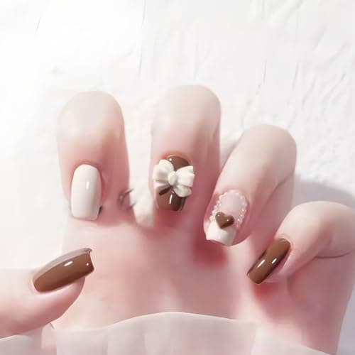 Lot de 500 Charmes D'ongles 3D, Multistyle Perles Décoratives pour Nail Art, Aléatoire Bijoux Ongle de Résine, Coeur Ours Noeud Papillon Fleur Nail Art Bijoux pour Femmes Filles DIY