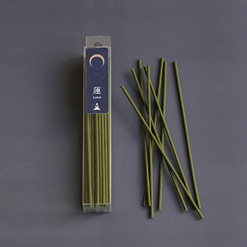 Asayu Japan Set de Bâtons d'Encens à Faible Fumée au Parfum de Lotus et Bois de Santal (40g), Fabriqués au Japon, Idéal pour Le Yoga et Méditation