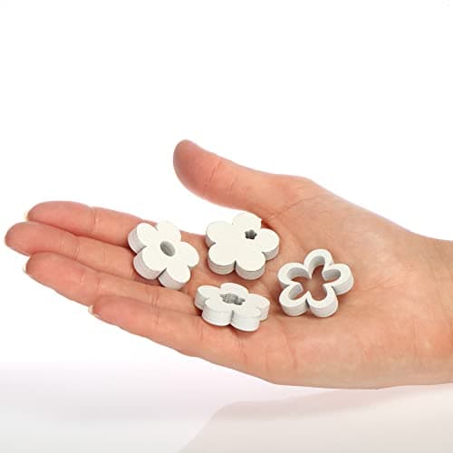 com-four® Ensemble de 128 pièces décor dispersé - Papillons, cœurs et Fleurs en Bois dans Plusieurs Motifs - décoration dispersée en Bois pour la décoration (128 pièces Coeur Fleur Papillon)