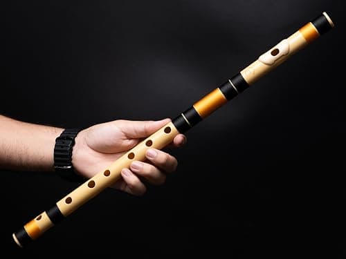 Radhe Flutes | C Bansuri central pour droitier | accordé avec Tanpura A = 440 Hz | Flûte en PVC + housse en velours + cours de flûte hindi et anglaise (noir et orange)