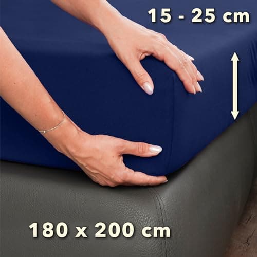 STUDIO Basic Drap Housse 180x200 cm, 100% Coton peigné, certifié Oeko-TEX 100, qualité de Marque, Drap de Matelas 180 x 200 jusqu'à 25 cm, Bleu foncé