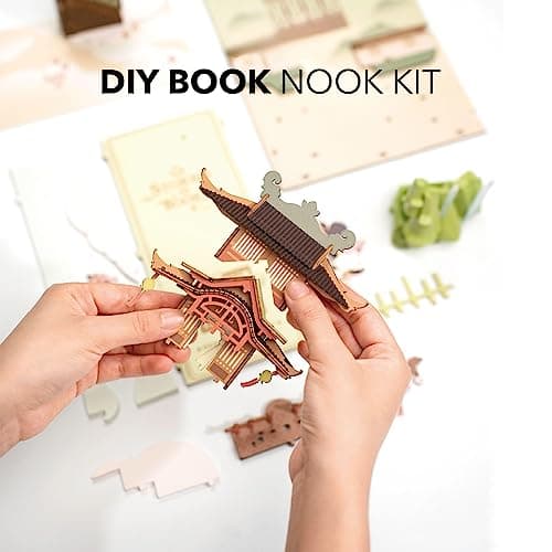 ROBOTIME Book Nook Kit, Maison de poupée en Bois assemblé, Bricolage, Décoration de bibliothèque, Cadeau de Vacances, Cadeau de Noël.