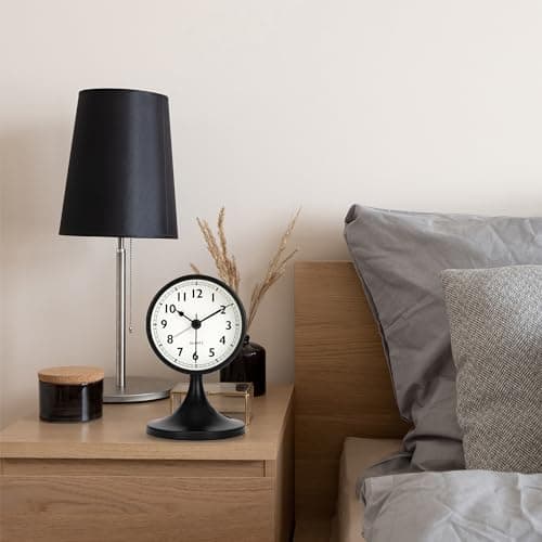 Lafocuse Metal Reveil Analogique sans Tic-tac, Retro Noire Snooze Reveil avec Lumière de Nuit, Vintage Horloge de Chevet Silencieuse pour Bureau Chambre Table 12.5cm