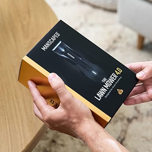 Tondeuse corps électrique MANSCAPED®, The Lawn Mower® 4.0, Têtes de lame en céramique SkinSafe® remplaçables, Tondeuse étanche, Rechargeable, Charge sans fil, Rasoir d'hygiène masculine ultime