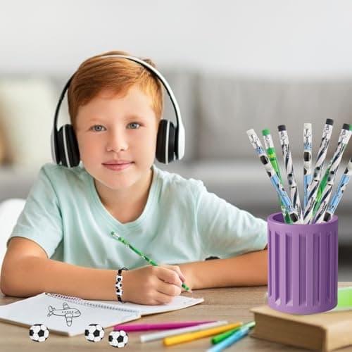 XIAQICA 12 Crayons de Football avec Gomme+ 12 Gommes de Football en Plastique + 12 Bracelet Tressé Football Réglable Ensemble Papeterie Football Enfant Remplisseurs de Sacs de Fête de Football