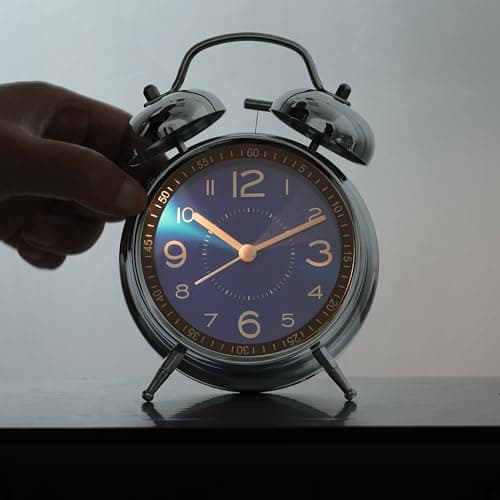 Lafocuse Reveil Double Cloche Analogique sans Tic-tac, Réveil Métal Bleu avec Grand Cadran, Horloge de Table Silencieuse avec Lumière de Nuit pour Chambre Bureau 16cm