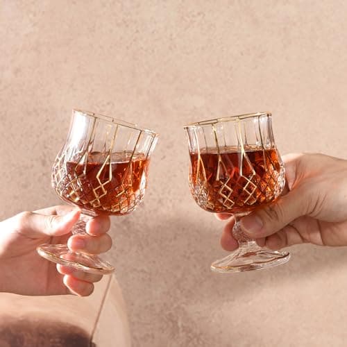 GLASKEY Lot de 2 Verres à Cognac en Cristal - décorés à la main avec de l'or 24K, Verres à Brandy à pied court pour Bourbon, Scotch, Tequila, Armagnac, Rhum, Bière, Liqueur - 21cl