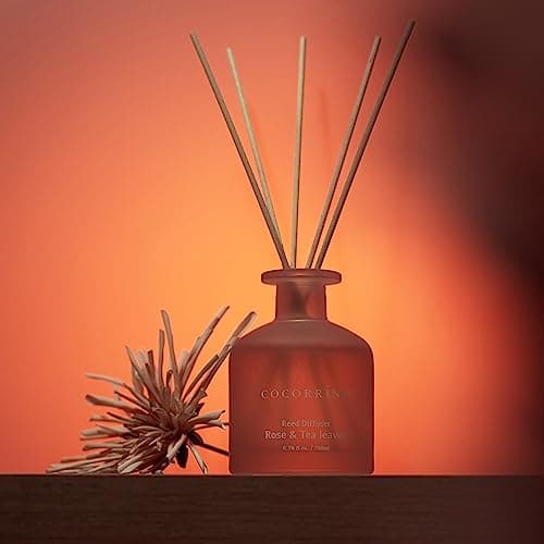 Cocorrína diffuseur de Parfum - Rose et Feuilles de thé 200ml parfums d'intérieur avec bâtonnets Diffuseur Reed d'huiles essentielles pour la Chambre à Coucher, la Salle de Bain, l'étagère et