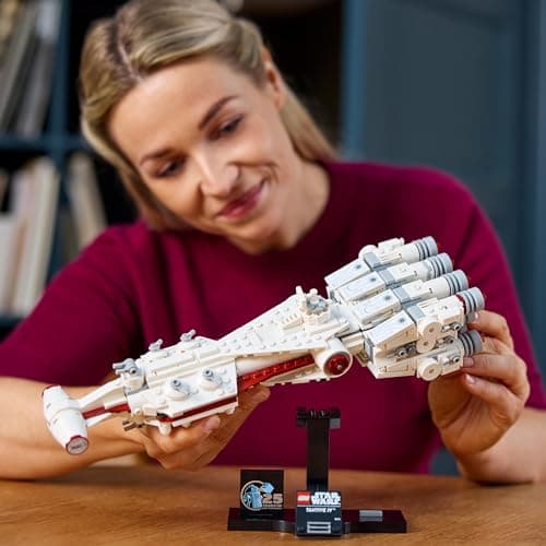 LEGO Star Wars Tantive IV, Vaisseau Spatial à Collectionner, Set de Construction Créatif pour Adultes, Véhicule Mythique, Idée Cadeau d’Anniversaire pour Fans de la Saga 75376