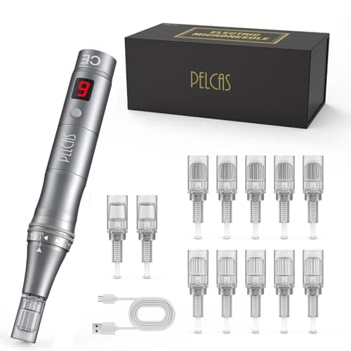 PELCAS Dermapen avec 9 Vitesses, Microneedling Pen Professionnel Réglable de 0 à 2,0 mm avec Écran LCD et 12 Aiguilles, Microneedling Pen Sans Fil Pour le Visage et le Corps