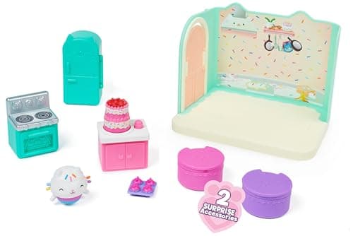 Gabby et la Maison Magique - Gabby Dollhouse - Playset La Cuisine De Petit Chou - 1 Figurine + Accessoires - Pièce Maison de Poupée - Dessin Animé Gabby Et La Maison Magique - Jouet Enfant 3 Ans et +