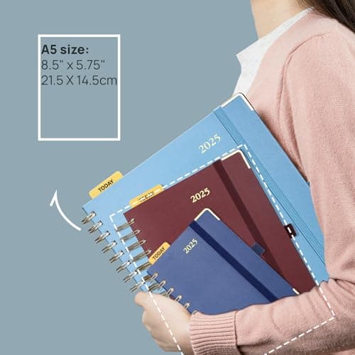 POPRUN Agenda 2025 Journalier 21,5 x 14,5 cm - Couverture Rigide Spirale, 1 Page par Jour A5 Agenda, D'Jan 2025 à Déc 2025-12 Mois, Avec règle signet, Papier Certifié FSC® 80 g/m2, Jaune clair