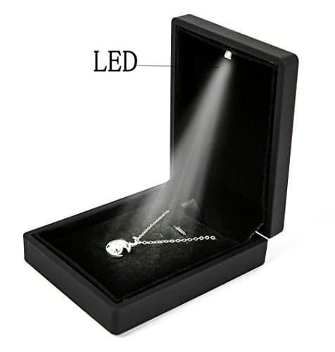 iSuperb LED Collier Bijoux Boîte Proposition Bague de fiançailles Étui organisateur de cadeaux Pour l'engagement/mariage 9x7x3.2cm (B)