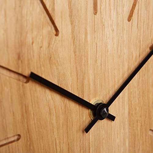 Natuhr Horloge de Table Murale en Bois de chêne - Beam - 17 x 17 cm (Aiguilles Noires en chêne huilé, Mouvement à Quartz)