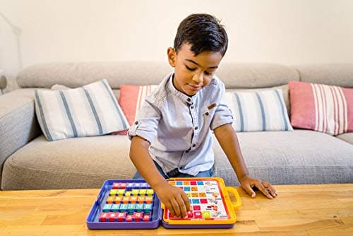 Nathan - J'apprends à Lire - Jeux de Société Educatif pour Enfants 5 ans - Apprendre à Lire - Système Autocorrectif - Reconnaitre les Lettres - 90 Jetons 15 Planches illustrées - Malette Transportable