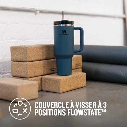 Stanley Quencher H2.0 FlowState Mug Isotherme avec Paille 1.2L - Froid Pendant 11 Heures - Glacé Pendant 48 Heures - Thermos Lavable au Lave-Vaisselle - Gourde Isotherme Sans BPA - Blue Spruce