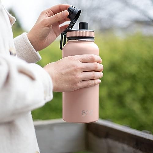 BOZ Gourde Isotherme En Acier Inoxydable 1L, Sans BPA, Isolation Sous Vide | Gourde Inox Avec Couvercle Anti Germe, Bouteille d'Eau 1 Litre pour Bureau, Sport, Voiture, Randonnée, Gym (Rose poudré)