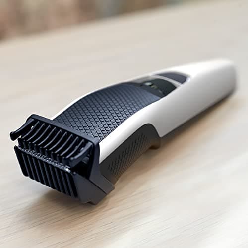 Philips - Tondeuse à barbe Série 3000, avec Technologie Lift & Trim, modèle BT3206/14