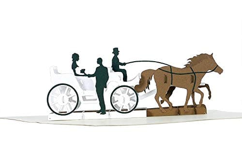 Carte mariage pop up en 3D originale avec couple de mariés avec chevaux et calèche, peut être utilisée comme carte d'invitation, carte de félicitations ou carte de remerciements. Avec enveloppe.
