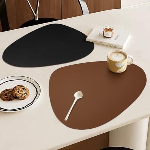 NOSTHEART Set de Table Lavable et Dessous de Verre, Set de Table Rond Cuir, Sets de Table AntidéRapants et ImperméAbles à Double Face - Lot de 8, Noir Marron