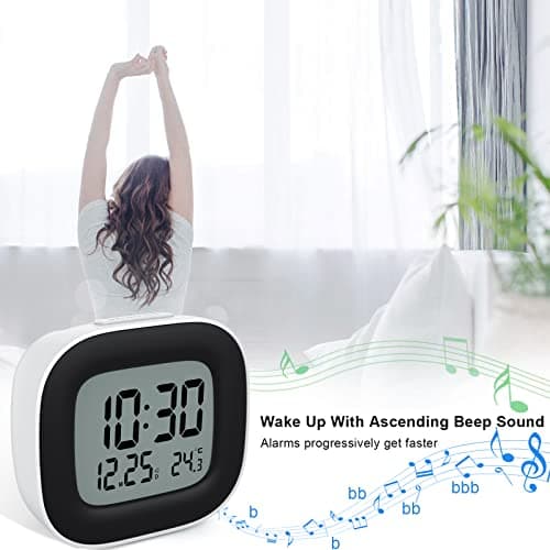 HOMVILLA Réveil de Voyage, Horloges Numériques LCD Portable avec Température, 12/24H, Fonction de Répétition, Rétro-éclairage et à Piles pour Voyages, Chambre, Bureau (avec Batterie,S