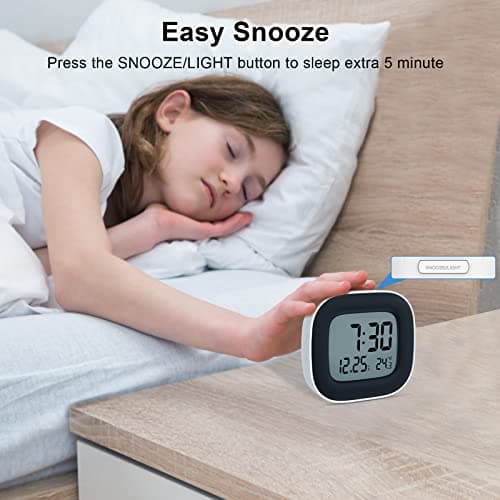 HOMVILLA Réveil de Voyage, Horloges Numériques LCD Portable avec Température, 12/24H, Fonction de Répétition, Rétro-éclairage et à Piles pour Voyages, Chambre, Bureau (avec Batterie,S