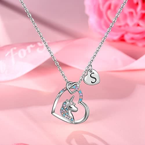 TINGN Collier de Cadeau de Licorne de Coeur pour des Fille, Collier de Licorne de Coeur Plaquée par Or Blanc 14K avec la Lettre E Cadeaux de Licorne Collier pour la Petite Fille Filles Bijoux