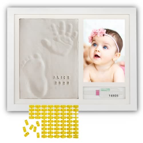 PITI COT Cadre Empreintes Bébé | Cadeau Naissance Personnalisé | Lettres Nombres et Porte Bracelet Naissance| Kit Empreinte Pieds et Mains Bébé | Cadeau Jeune Maman Bebe Fille et Garçon