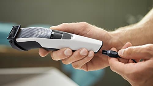 Philips - Tondeuse à barbe Série 3000, avec Technologie Lift & Trim, modèle BT3206/14