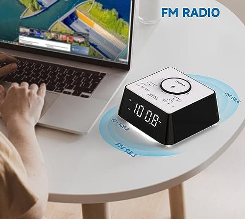 iTOMA Radio réveil Rechargeable sans Fil avec Haut - Parleur Bluetooth, Radio FM de Chevet, Double Alarme avec Snooze, Recharge USB, veilleuse et écran dimmable 205