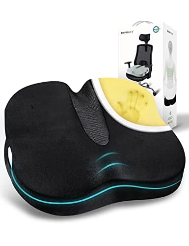 Travel Ease Coussin de Siège Ergonomique, Coussin de Chaise en Mousse à Mémoire avec Base Antidérapante pour Confort Longue Durée, Coussin de Hanche pour Chaise de Bureau, Siège de Voiture (Noir)
