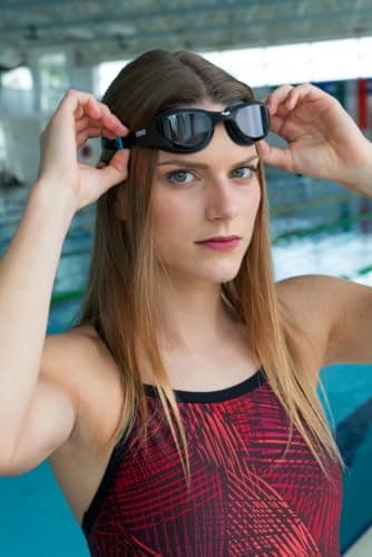 arena The One Lunettes de Natation Unisexe Adulte, Lunettes de Natation à Large Lentilles, avec Traitement Anti-Buée et Protection UV, Pont Nez Auto-Adaptatif, Joints Anti-Orbite